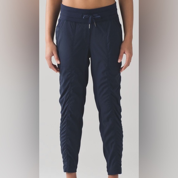 lululemon athletica Pants - Lululemon Dance Studio Pant Blue Size 10 & 28" Inseam EUC Retails $118
